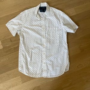 Banana Republic Men’s Short Sleeve Button-up Shirt